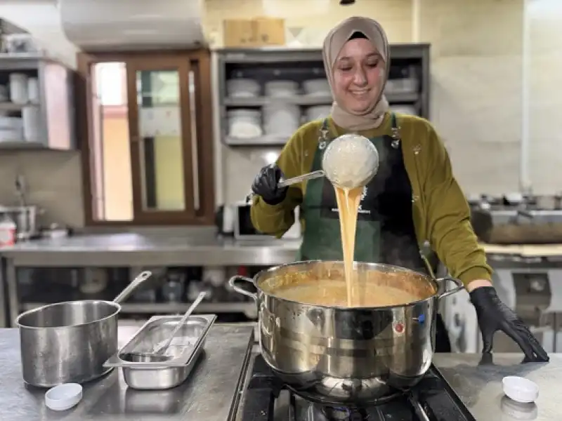 Hatay'da Kadınların Yaptığı Süt Reçeli Sofraları Süslüyor 