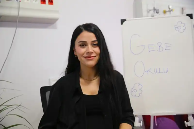 Hatay'da Anne Adayları Doğum Korkularını Gebe Okulundaki Eğitimlerle Aşıyor