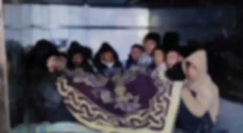 10 Düzensiz Göçmen Ve Kaçakçıları Suçüstü Yakalandı!