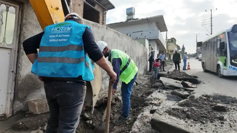 63 Km’lik Hattan 36 Kamyon Dolusu Katı Atık çıkartıldı
