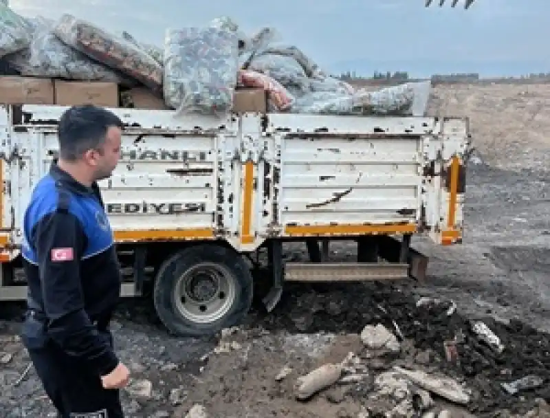 Hatay'da Son Kullanma Tarihi Geçmiş şekerleme, çikolata Ve Cips Imha Edildi