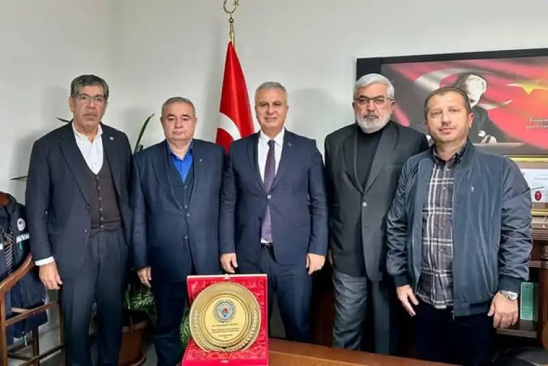 Hatay’da Tarıma Değer Katanlara Plaket