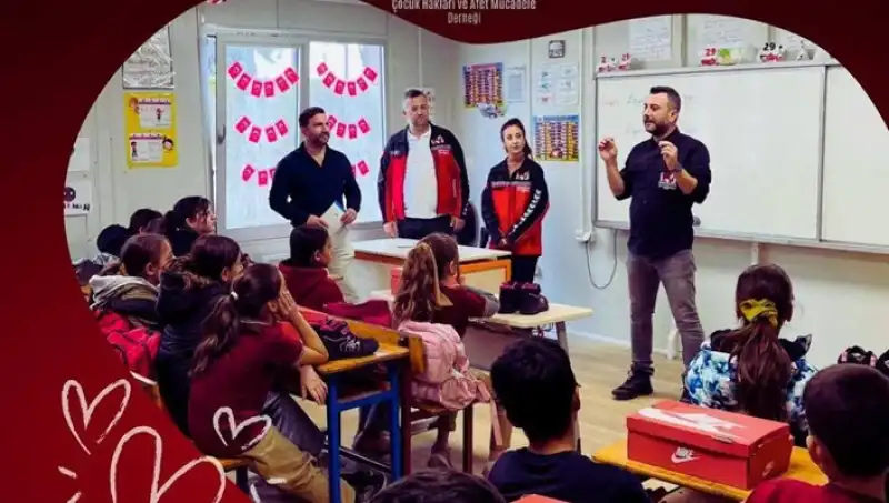 “6 SIFIR 2” İyilik Hareketinden Antakya Ve Defne’de Yürek Isıtan Destek