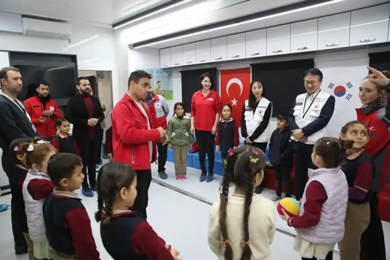 Hatay'da Türk Kızılay Ve Kore Kızılhaçından Depremzede çocuklara Etkinlik