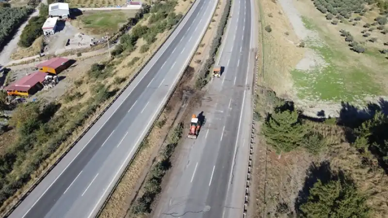 Hatay'da Devrilen Tırda çıkan Yangında 2 Kişi Hayatını Kaybetti 