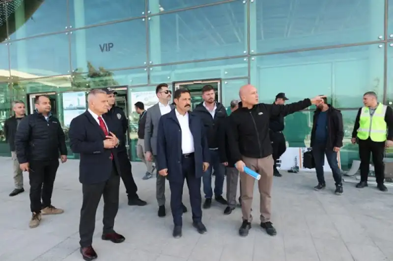 Hatay Havalimanı'nda Ikinci Pistin Yapım çalışması Sürüyor