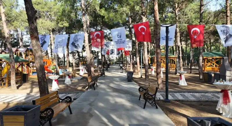 Başkan Öntürk, İskenderun’a Nefes Aldıracak Parkın Açılışını Yaptı