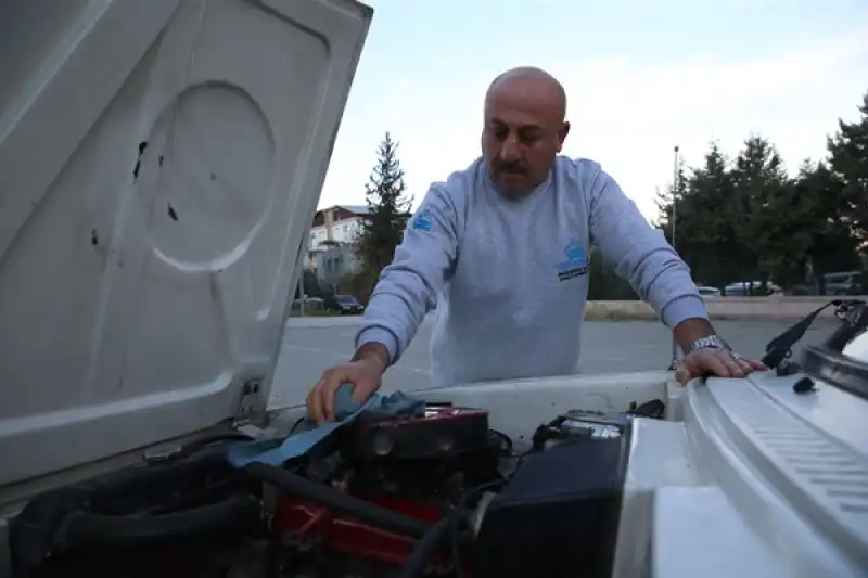 Dede Yadigarı 1977 Model Anadol'u Yoldaşı Yaptı