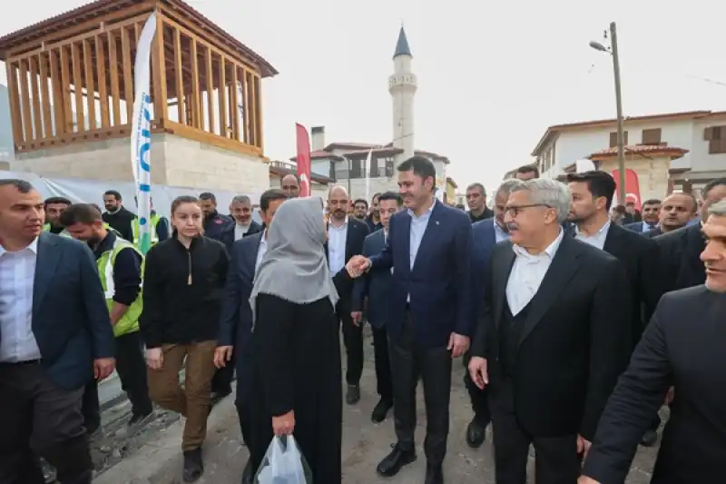 Bakan Kurum Hatay’dan Seslendi