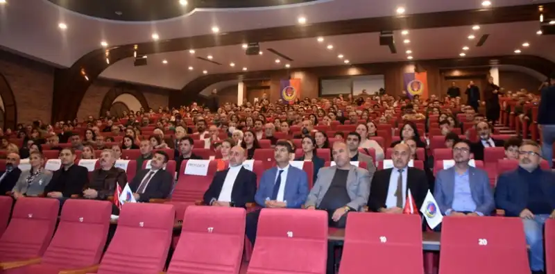 Aile Temalı Konser Duygu Dolu Anlara Sahne Oldu