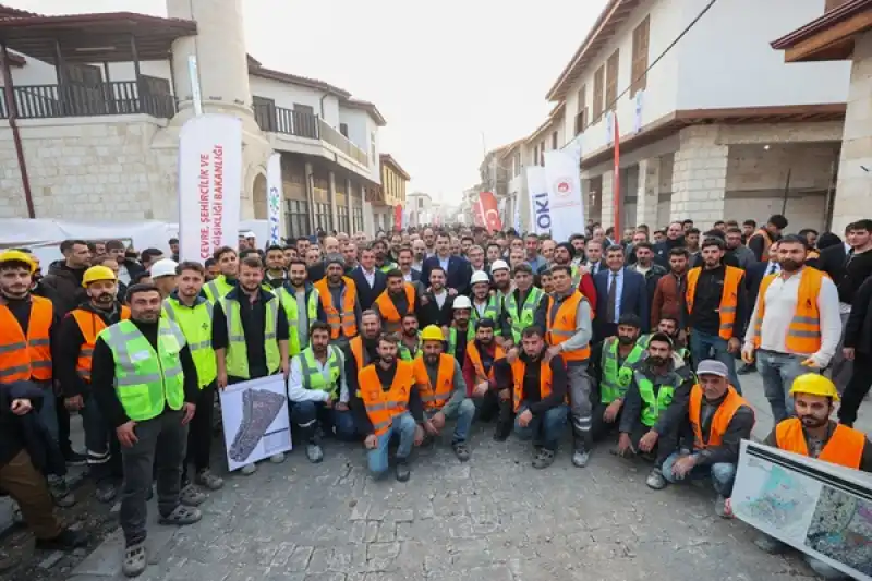 Bakan Kurum, Hatay'da, 455 Bininci Afet Konutu Teslimi öncesi Incelemelerde Bulundu