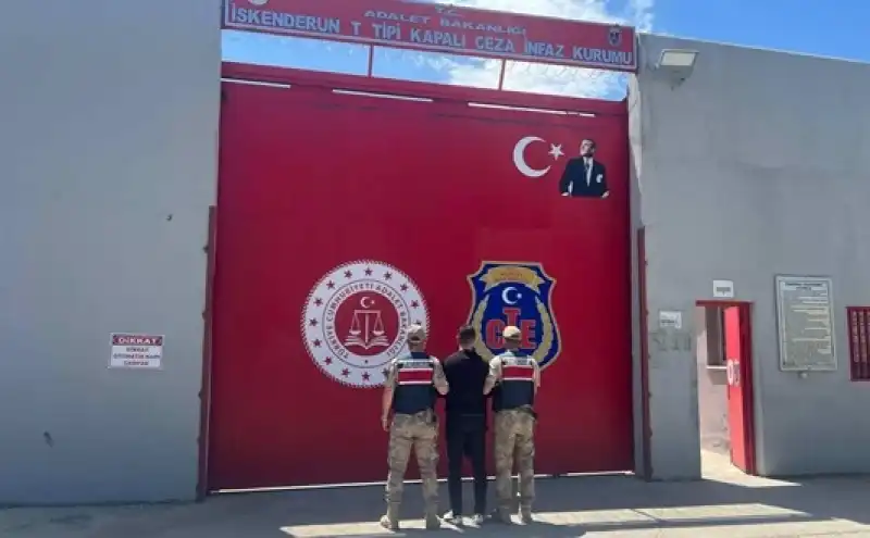 Firar Eden Hükümlü Mandalina Bahçesinde Yakalandı