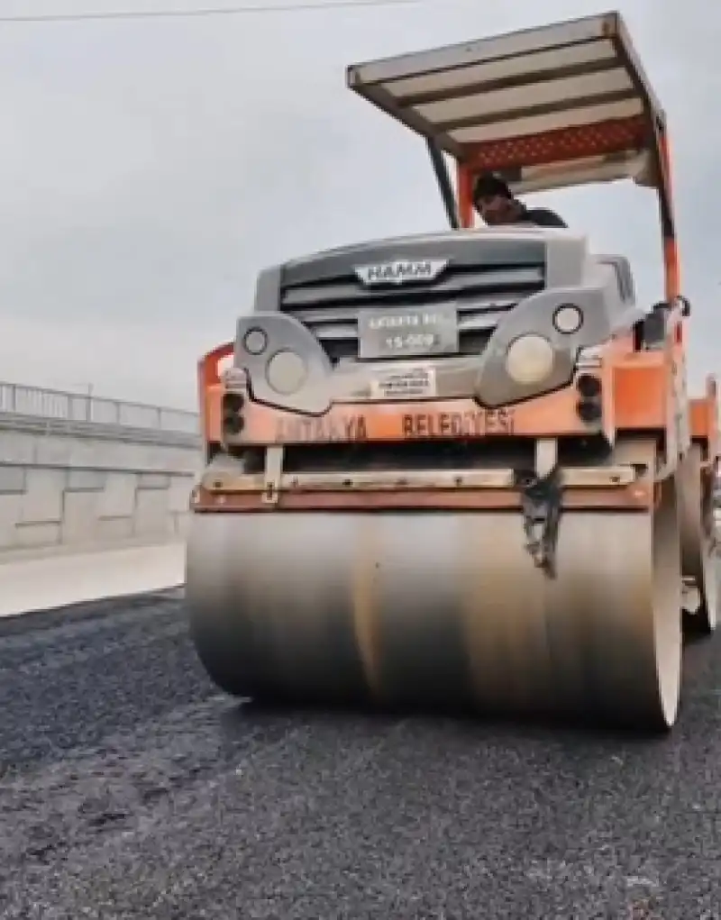 Hafta Sonu Yol çalışmaları Devam Etti