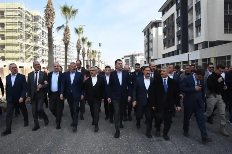 Başkan Yapar, Hatay’ı Yalnız Bırakmayan Bakan Kuruma Eşlik Etti