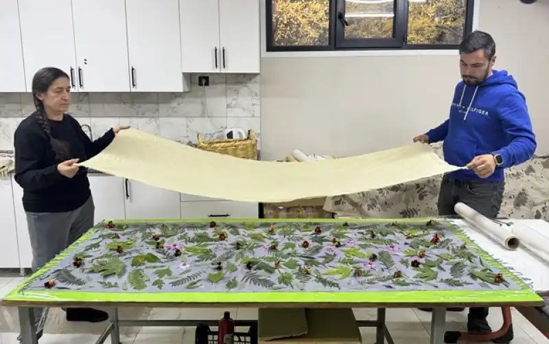 El Emeği Ipeği özgün Tasarımlara Dönüştürüyor