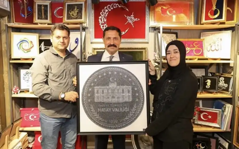 Hatay Valiliği’nin Yeni Logosuna İplik Sanatı Dokunuşu
