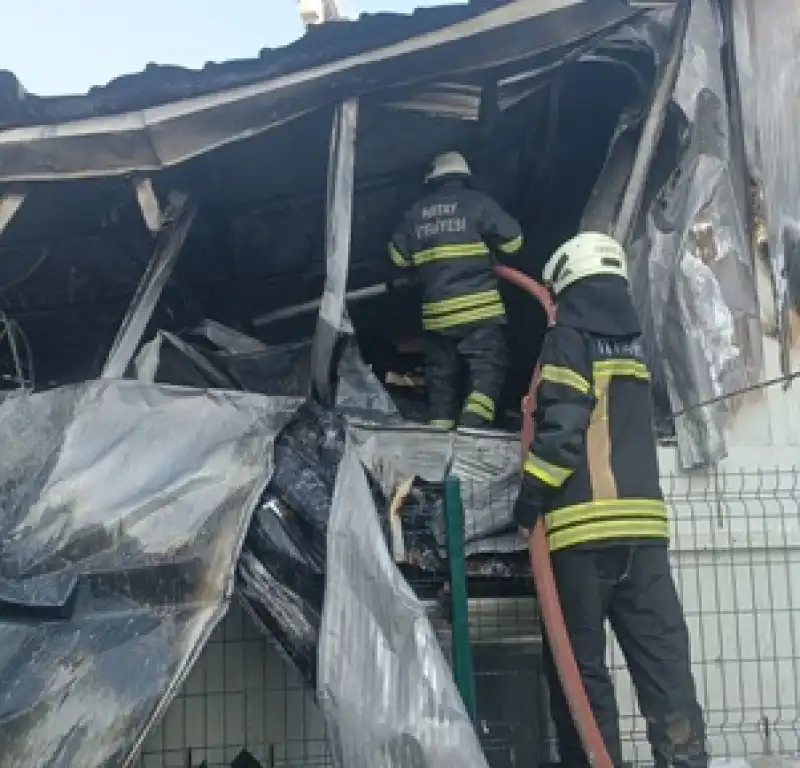 Antakya’da İşçilerin Kaldığı Konteynerlerde Yangın