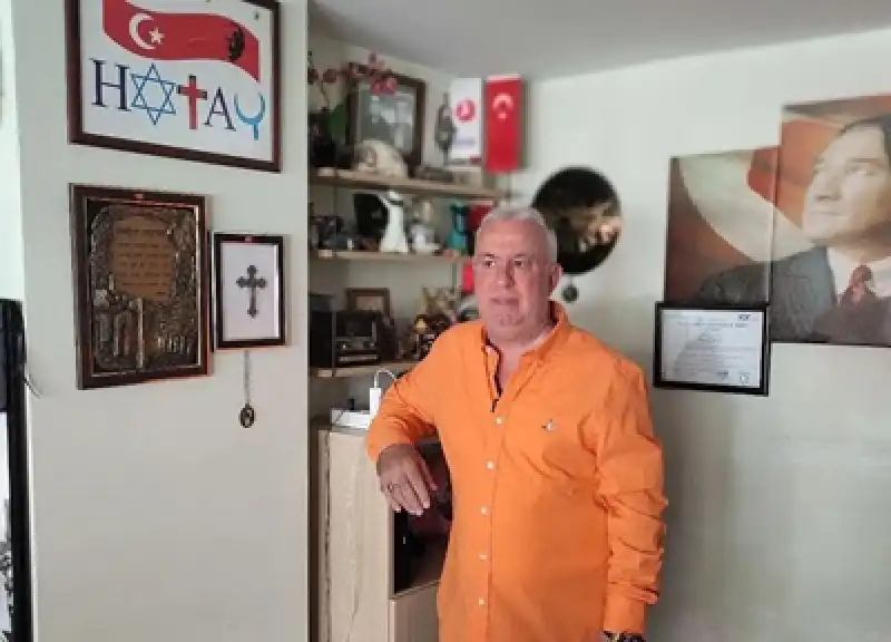 Antakya Güllübahçe Muhtarı Rafet Yavrum’dan Noel Mesajı