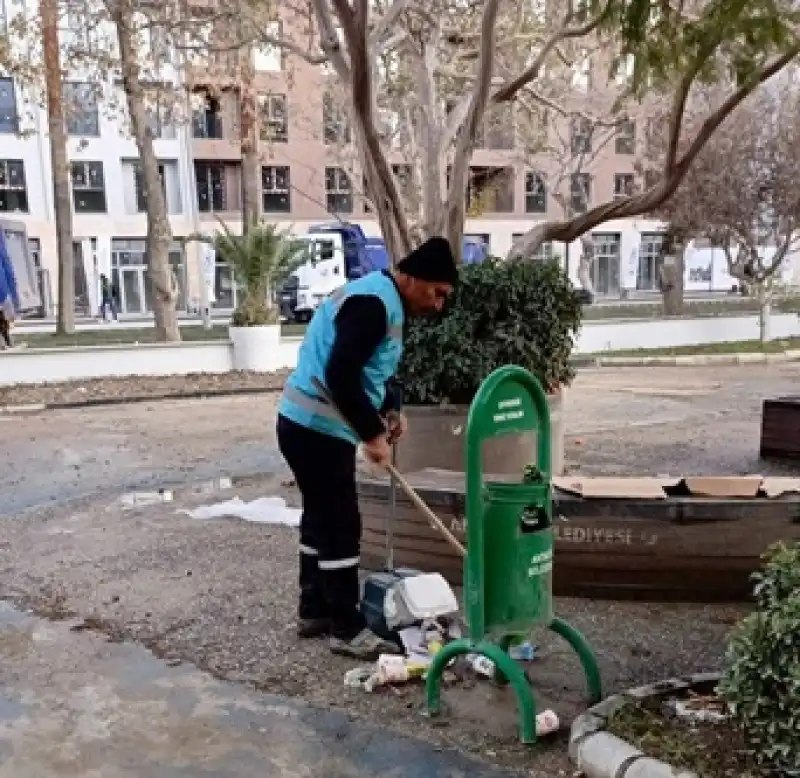 Antakya’nın İşlek Noktalarında Kapsamlı Temizlik Çalışması