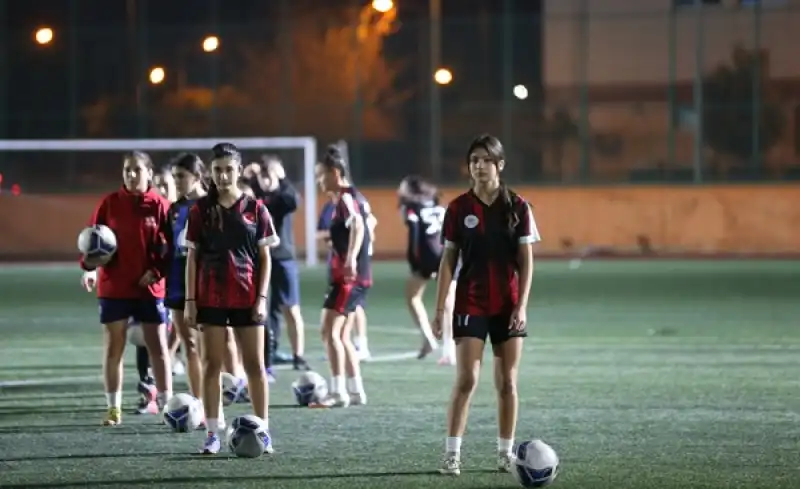 Depremin Izlerini Futbolla Silen Kızlar Gelişim Ligi'ne Hazırlanıyor