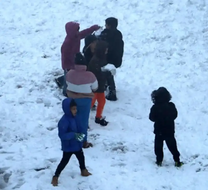 Hatay’da Yılın Son Günü Kar Sevinci