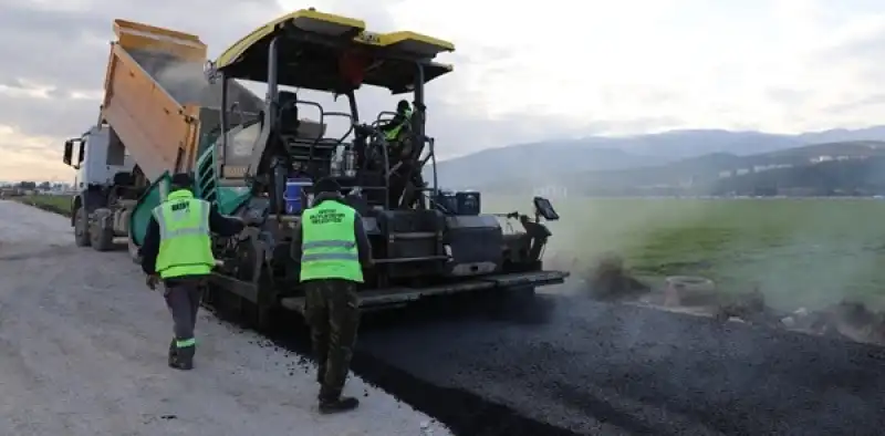 Büyükşehir Ovakent Yol Sorununu çözüyor