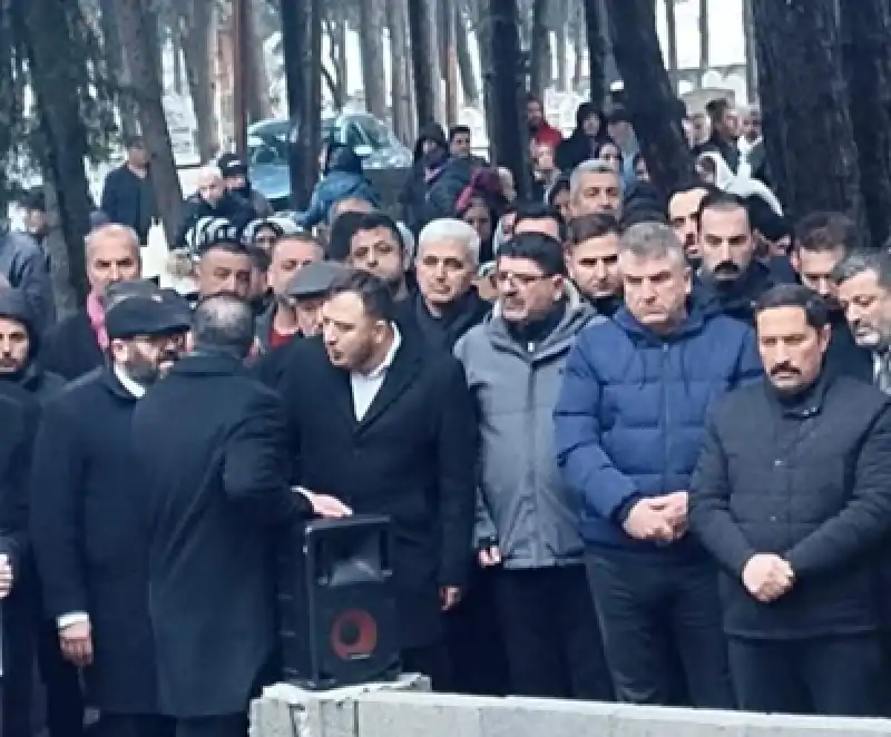 Sedat Bilgin, Annesini Kaybetmenin Acısını Yaşıyor!