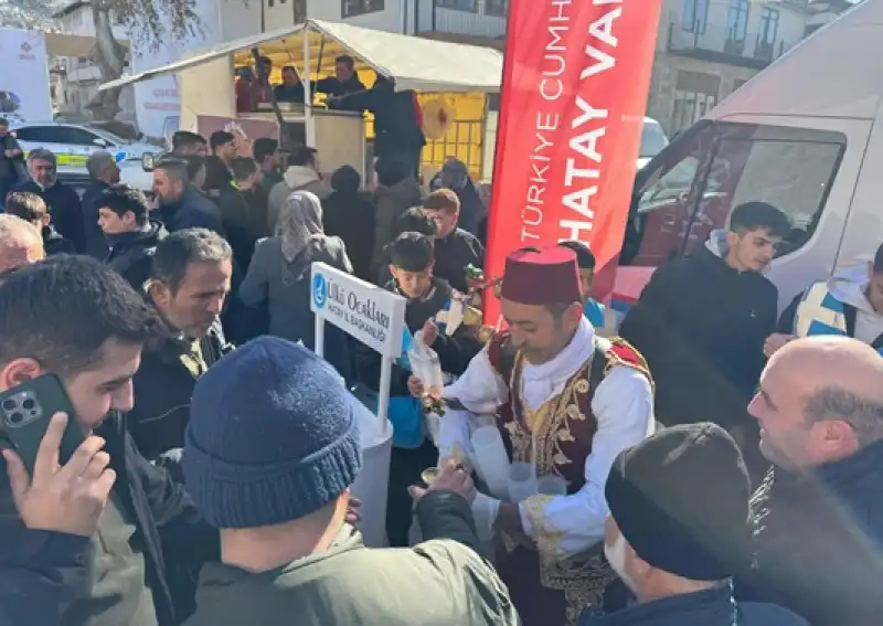 Ülkü Ocakları Hatay’dan Habib-i Neccar Camii’nde Meyan Şerbeti İkramı