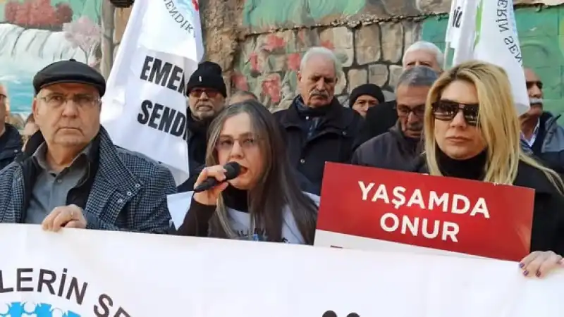 “Emekliler Açlık Sınırının Da Altında Kaldı!”