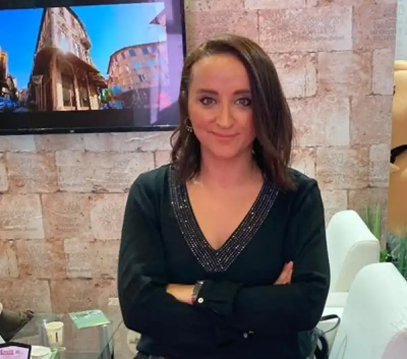 “Bir Kadın Bir Hikaye Antakya” D&R Mağazalarında Okurlarla Buluştu