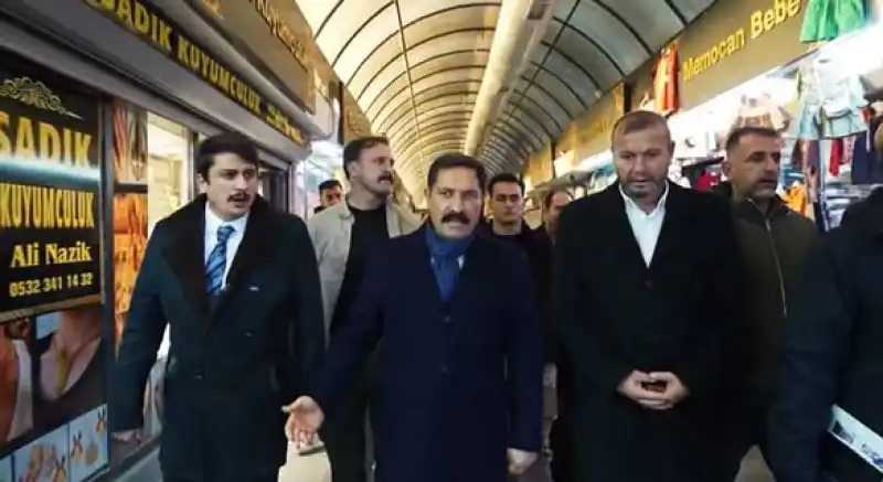 Hatay Valisi Masatlı’dan Tarihi Uzun Çarşı Esnafına Ziyaret