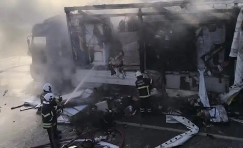 Cilvegözü’nde Tır Yangını!