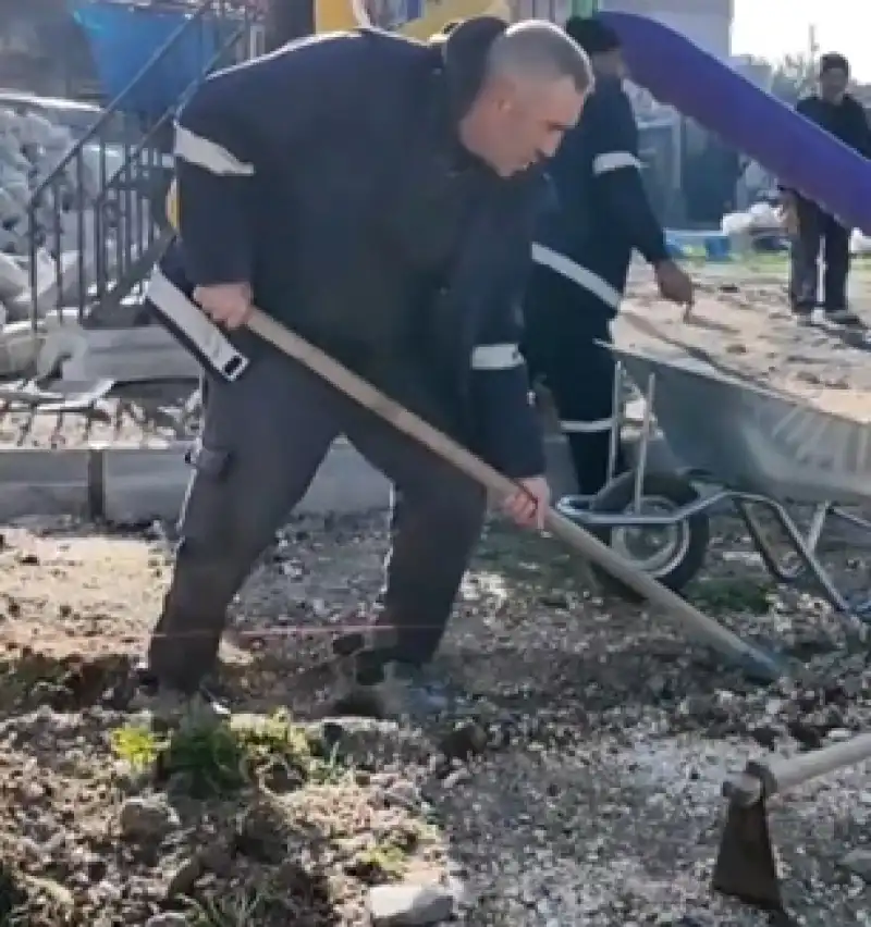 Akçaova Mahallesi’nde Yeni Park çalışmaları