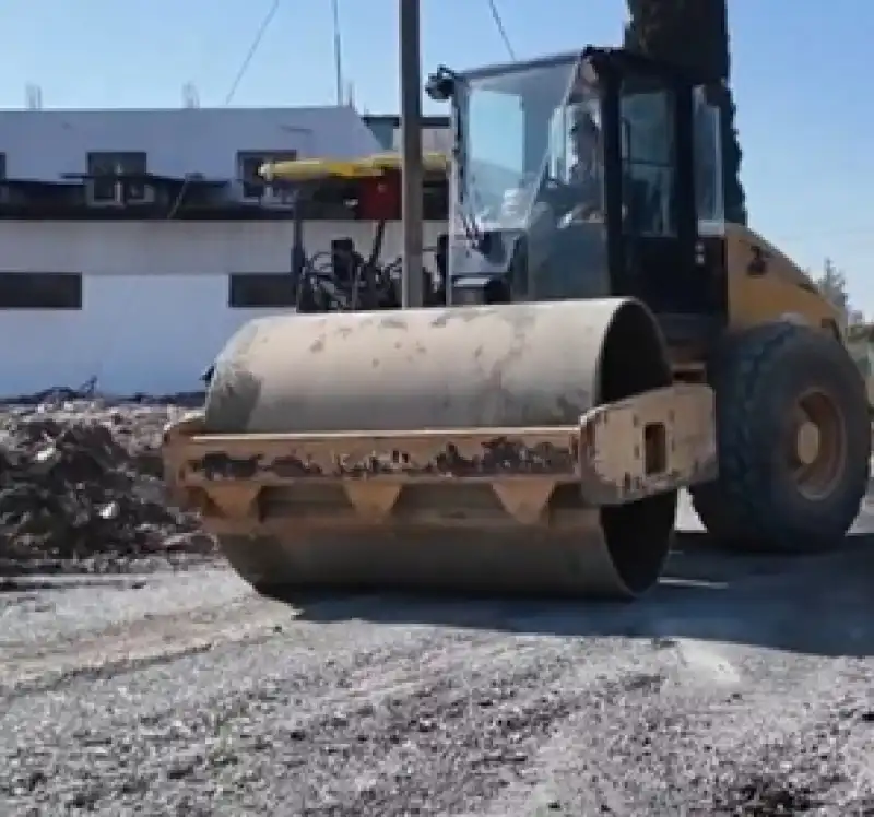 Daha Konforlu Ve Güvenli Ulaşım Için Yol çalışmaları Devam Ediyor