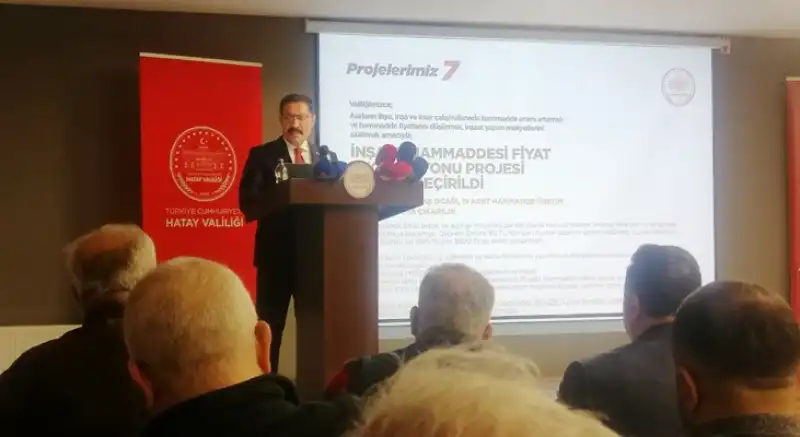 Hatay Valisi Gazetecilerle ‘Bayram’ Kutladı