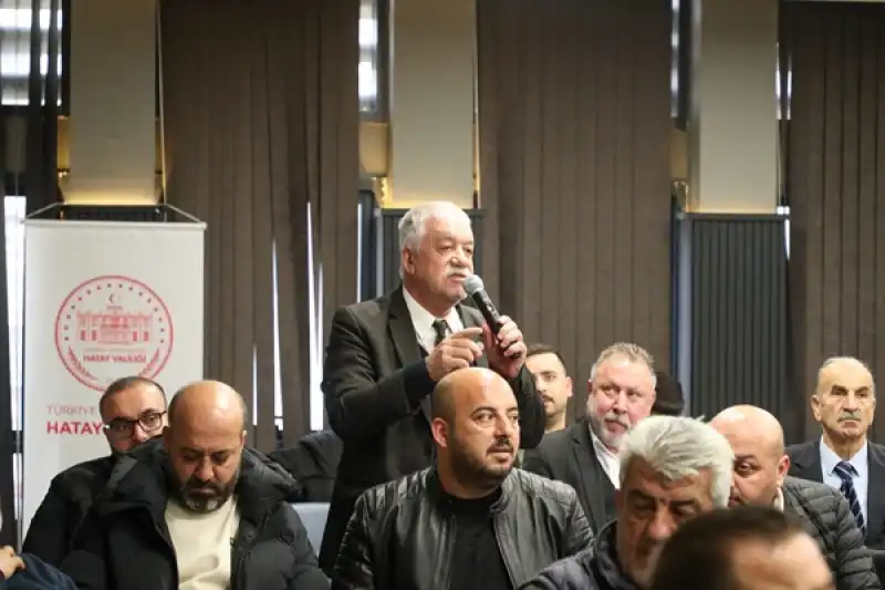 Hatay Valisi Gazetecilerle ‘Bayram’ Kutladı