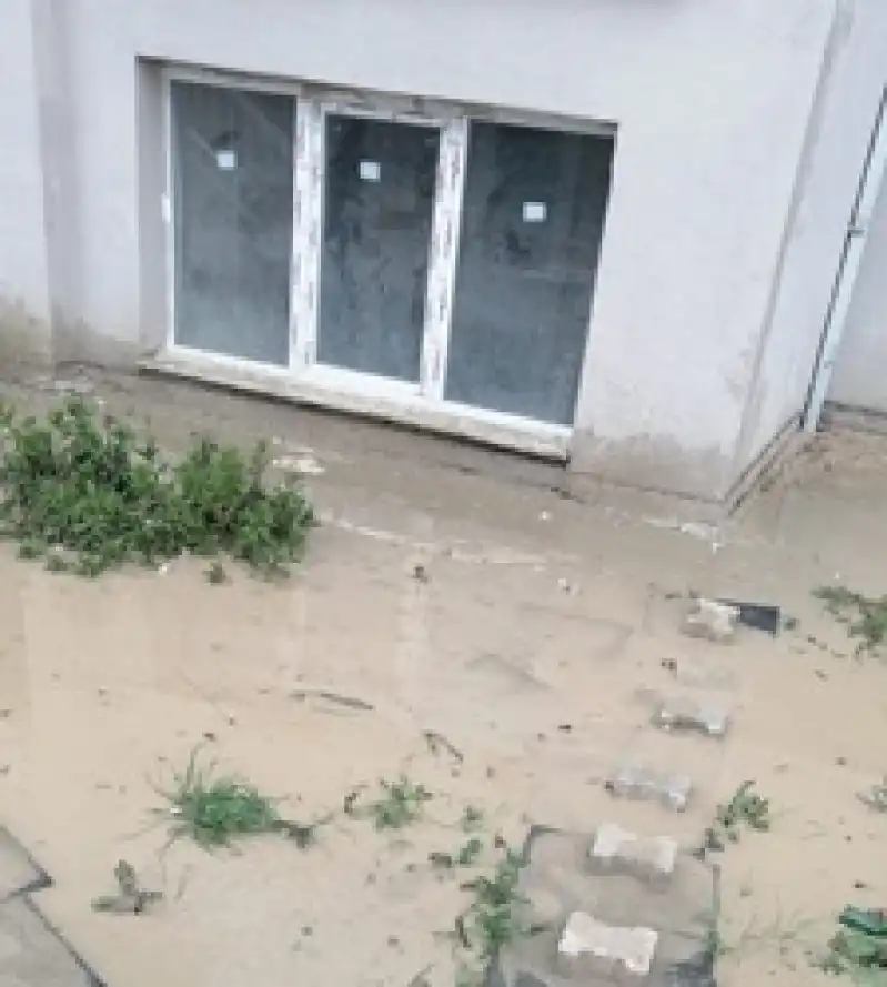 Binaları Yağmur Suyuyla Dolan Vatandaşların İstinat Duvarı Talebi