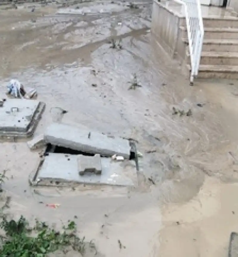 Binaları Yağmur Suyuyla Dolan Vatandaşların İstinat Duvarı Talebi