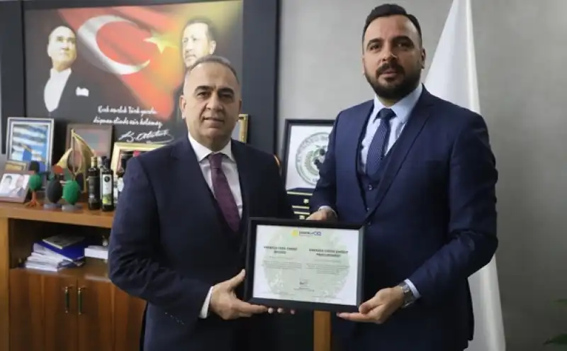 Altınözü Belediyesi’ne Yeşil Enerji Sertifikası