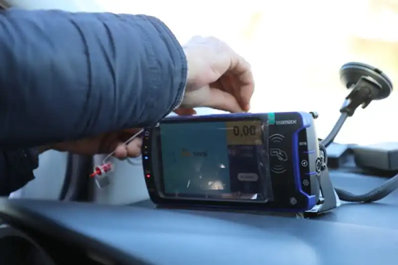 HBB, Taksilerde Güvenli Ulaşım Dönemini Başlatıyor