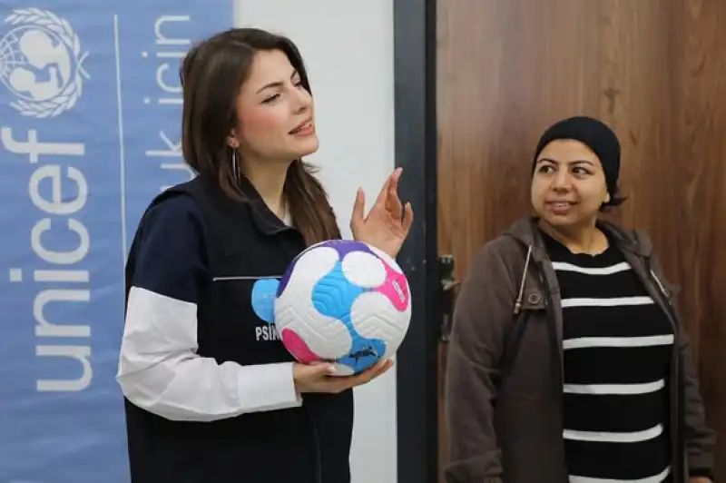 HBB Ve UNICEF’ten Akran Zorbalığına Karşı Farkındalık Semineri