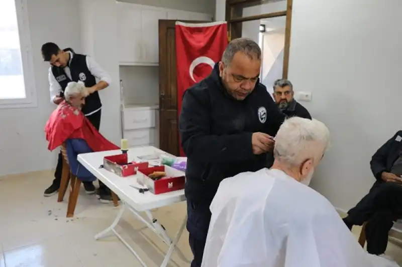 HBB’den Dezavantajlı Vatandaşlara Sahada Berber Hizmeti