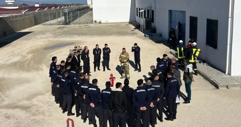 Yangınla Mücadelede 