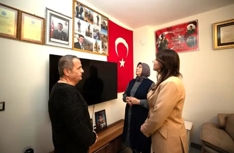 Hanımefendilerden şehit Ailelerine Anlamlı Ziyaret