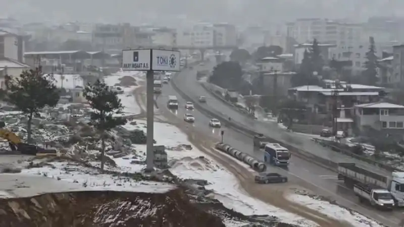 Hatay Valiliği’nden Kar Tatili Açıklaması!