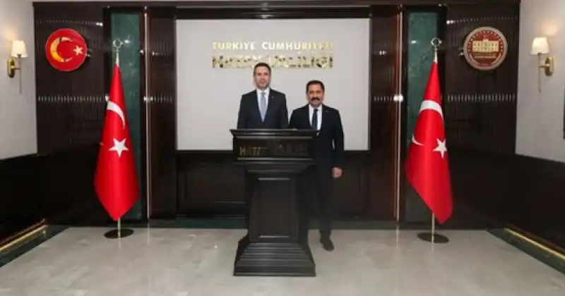 Enerji Bakanı Bayraktar’dan Elektrik Kesintileri İçin Hatay Çıkarması!