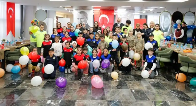 “Yüreğimizdeki Işık Çocuklarına” Polisli Moral Günü