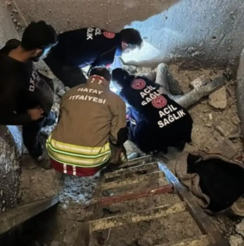 Asansör Boşluğun Da Kurtarma