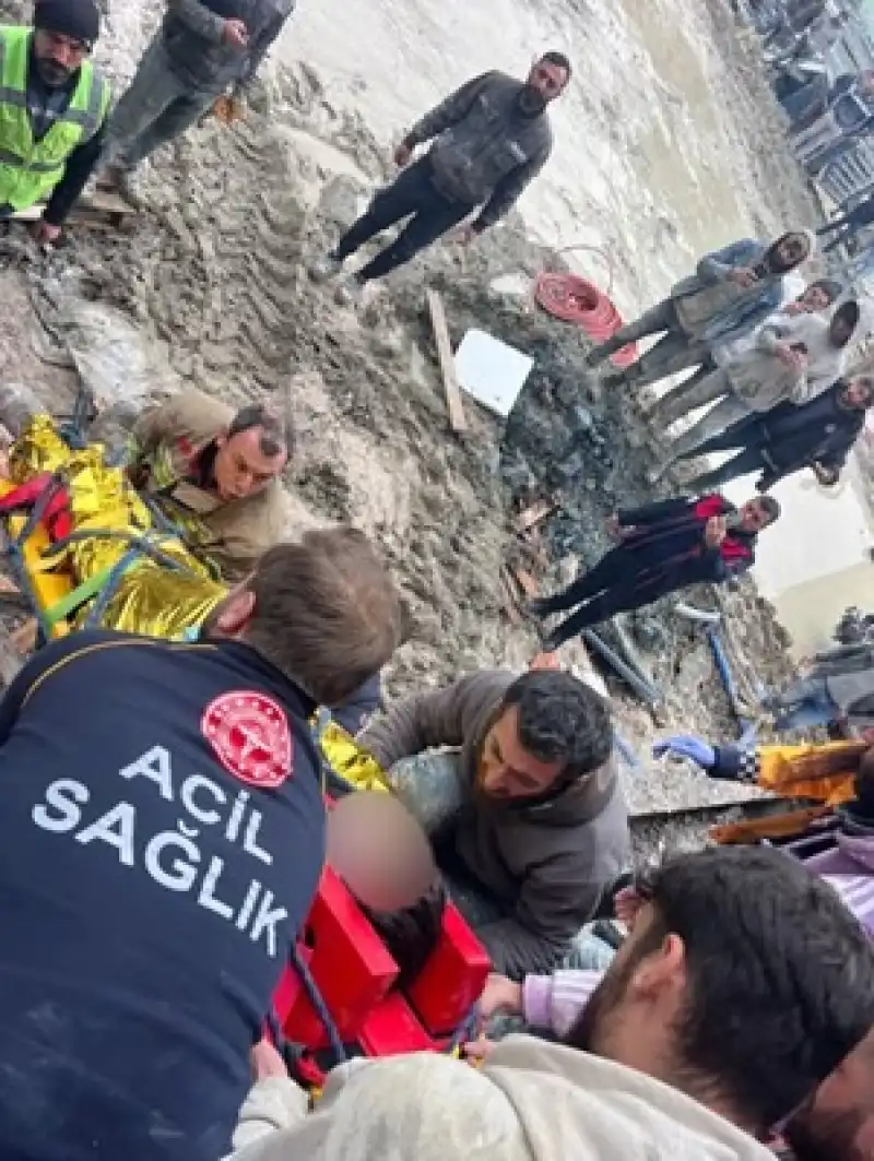 Asansör Boşluğun Da Kurtarma