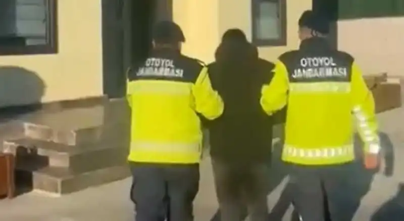 Yolları Yarış Pistine Çeviren Sürücüler Yakalandı!